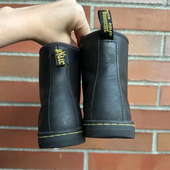 Dr. Martens Sheridan Matte Casual Boots in Black - Picture 4 of 6